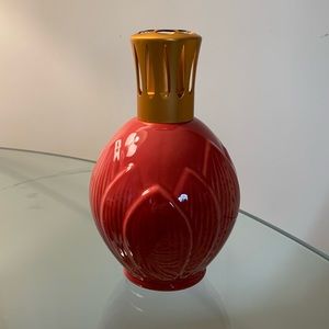 Lampe Berger fragrance diffuser  Excellent condition. No chips, cracks or wear.